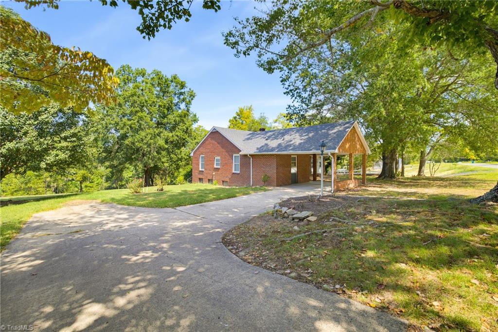 Photo of 7900 US Highway 29 Bus, Reidsville, NC 27320 (MLS # 1235514)