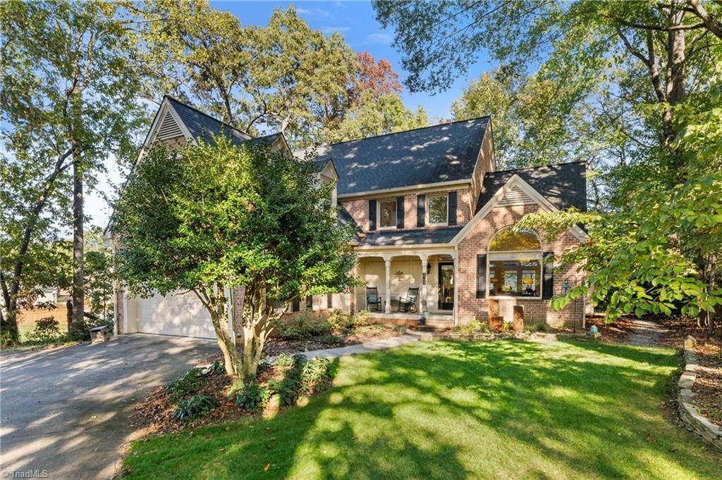 Photo of 3707 Bradwyck Circle, Winston-Salem, NC 27104 (MLS # 1207482)