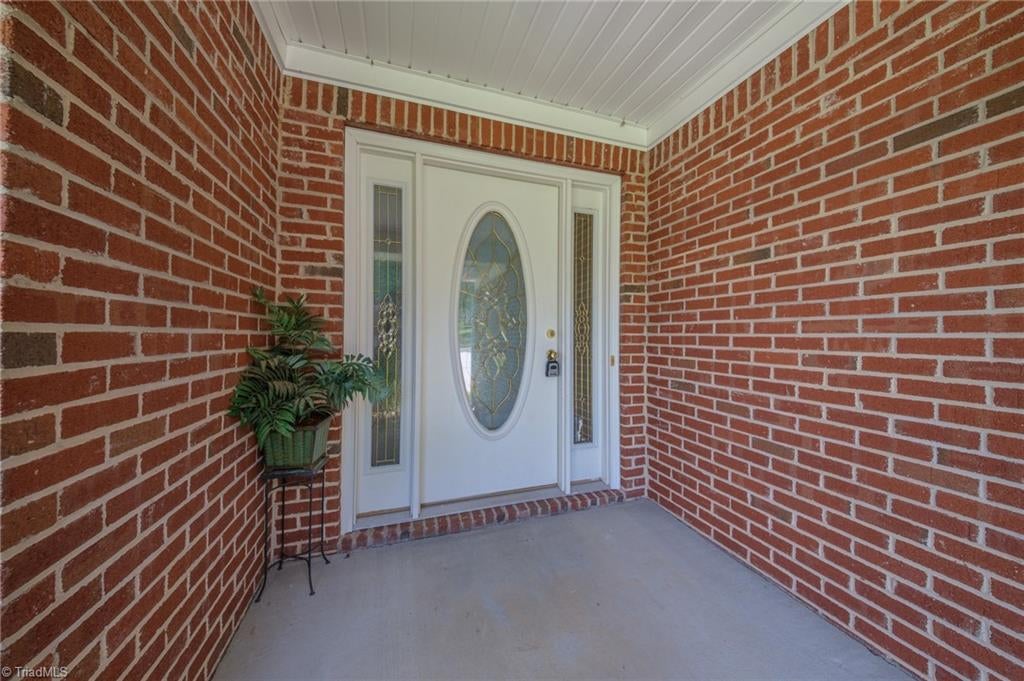 Photo of 2103 Forest Edge Drive, Greensboro, NC 27406 (MLS # 1235887)