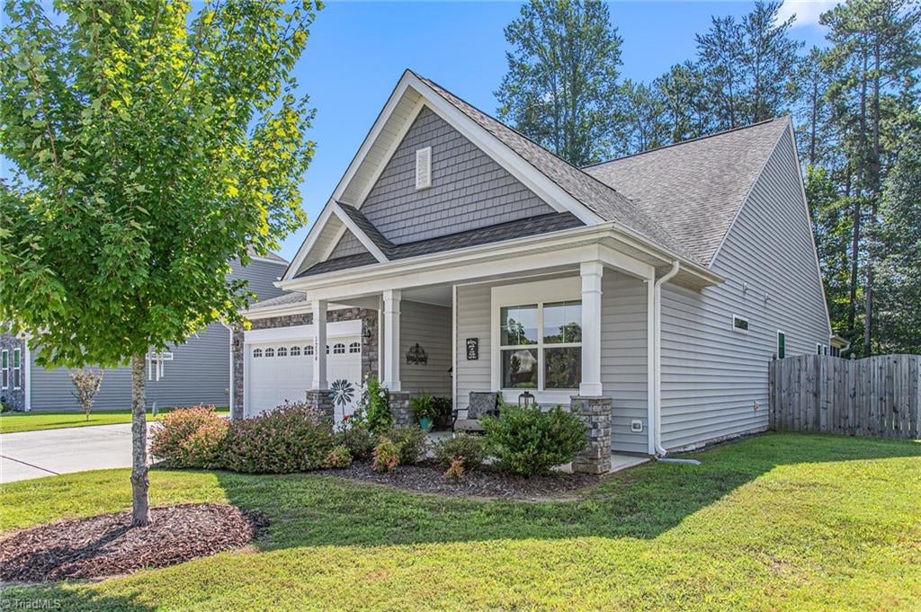 Photo of 1234 Royal Coach Trail, Kernersville, NC 27284 (MLS # 1236282)