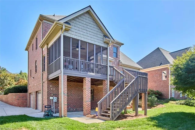 1012 Muirfield Avenue, photo 2 of 49