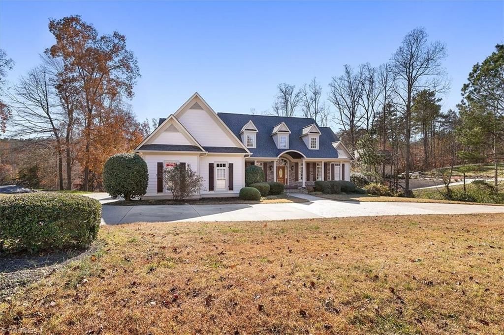 Photo of 7601 Crossing Ridge Drive, Belews Creek, NC 27009 (MLS # 1204639)