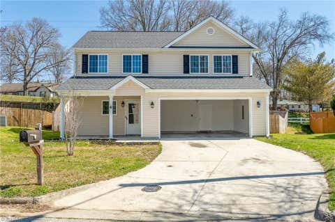 Photo for 4 Loxwood Court