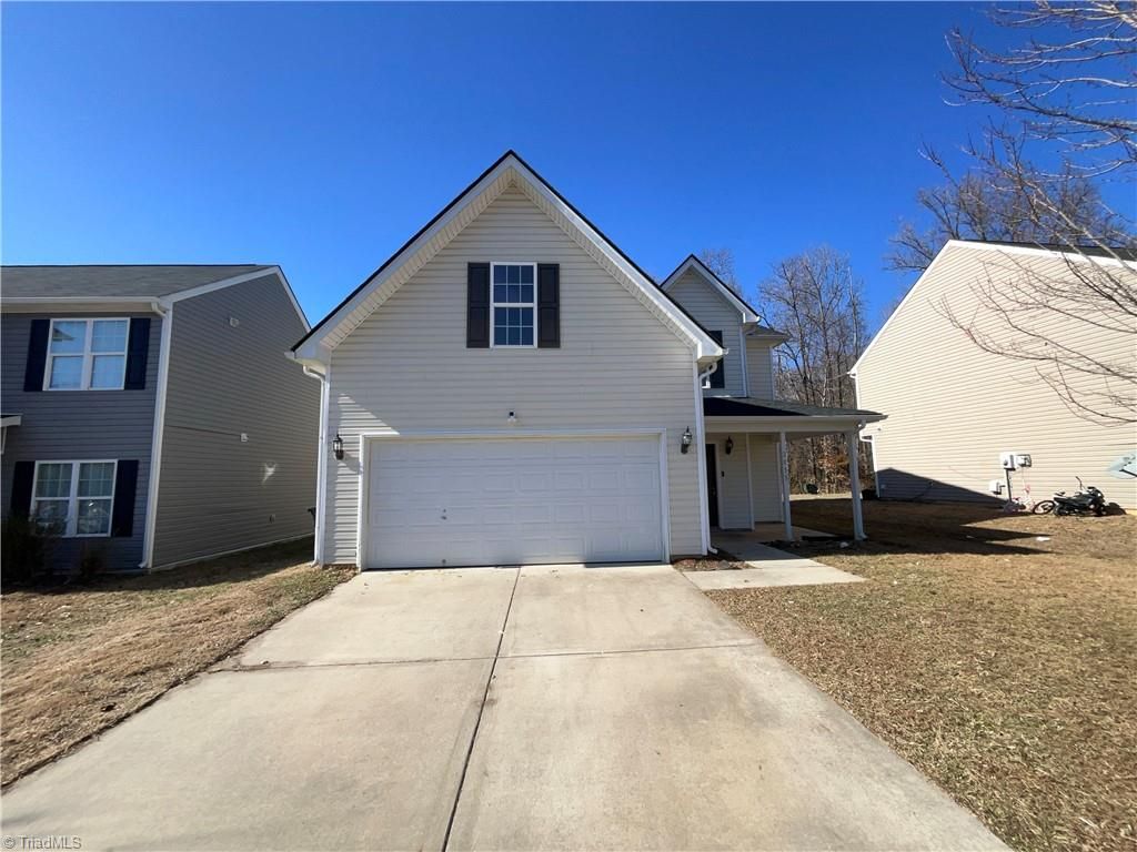 Photo of 2033 Chapel Park Lane, Greensboro, NC 27405 (MLS # 1209483)