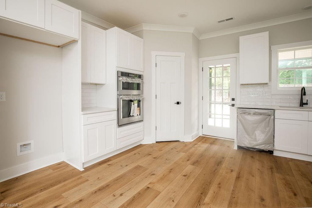 2885 Saint Giles Court