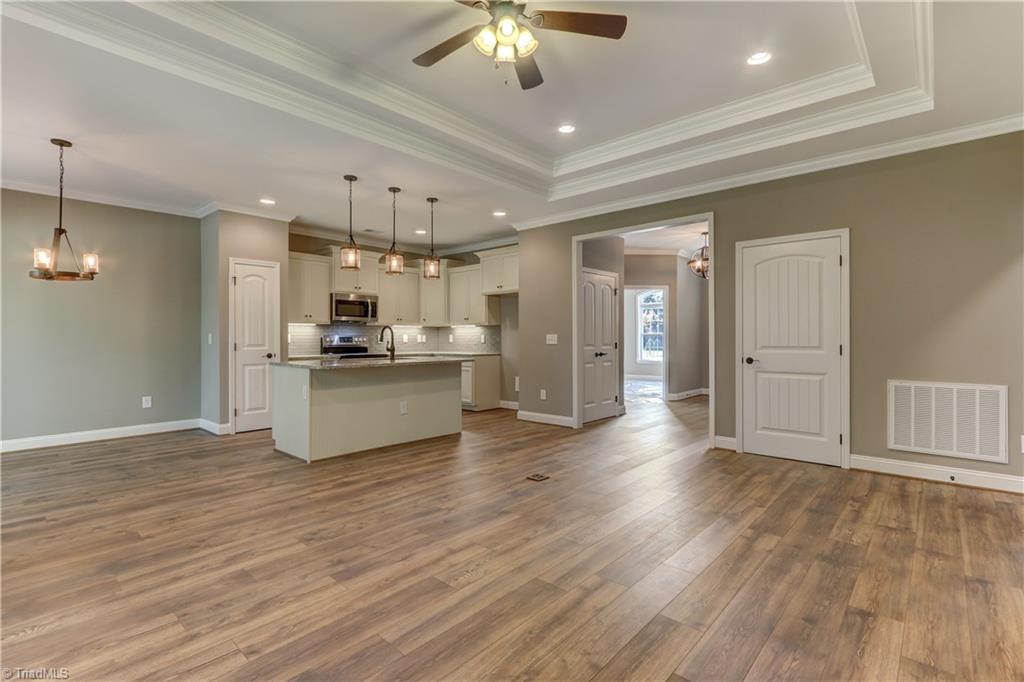 Photo 5 of 21 of 514 Birchwood Drive townhome