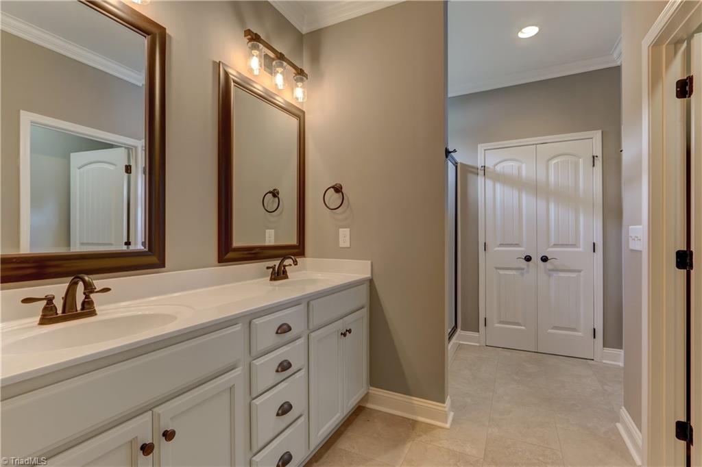 Photo 13 of 21 of 514 Birchwood Drive townhome