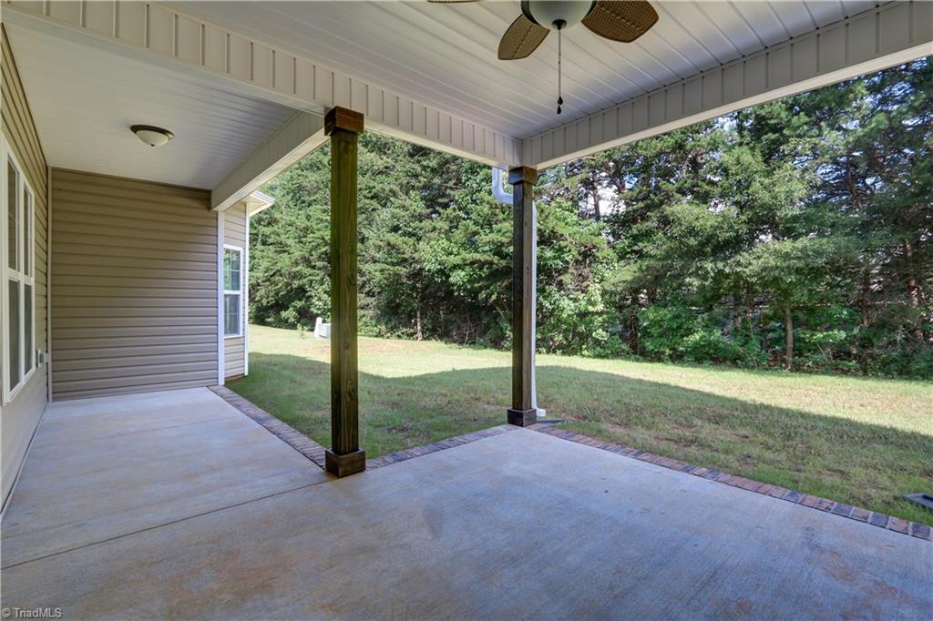 Photo 18 of 21 of 514 Birchwood Drive townhome