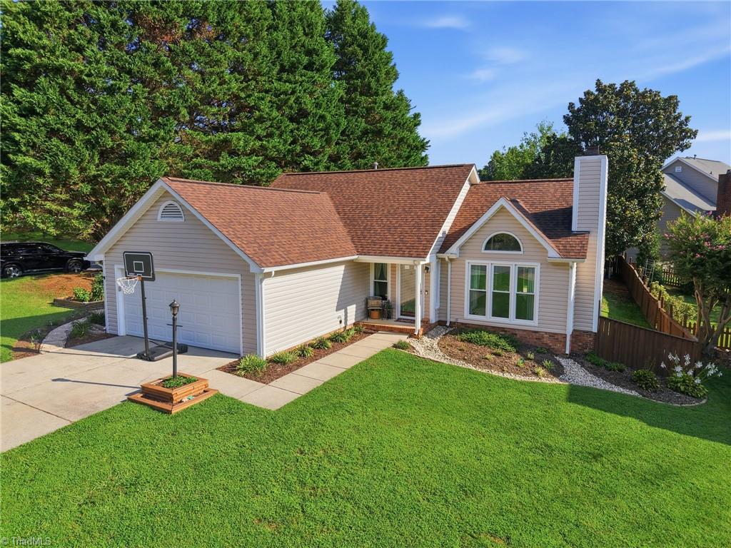 Photo of 1 Ivy Ridge Court, Greensboro, NC 27407 (MLS # 1234534)