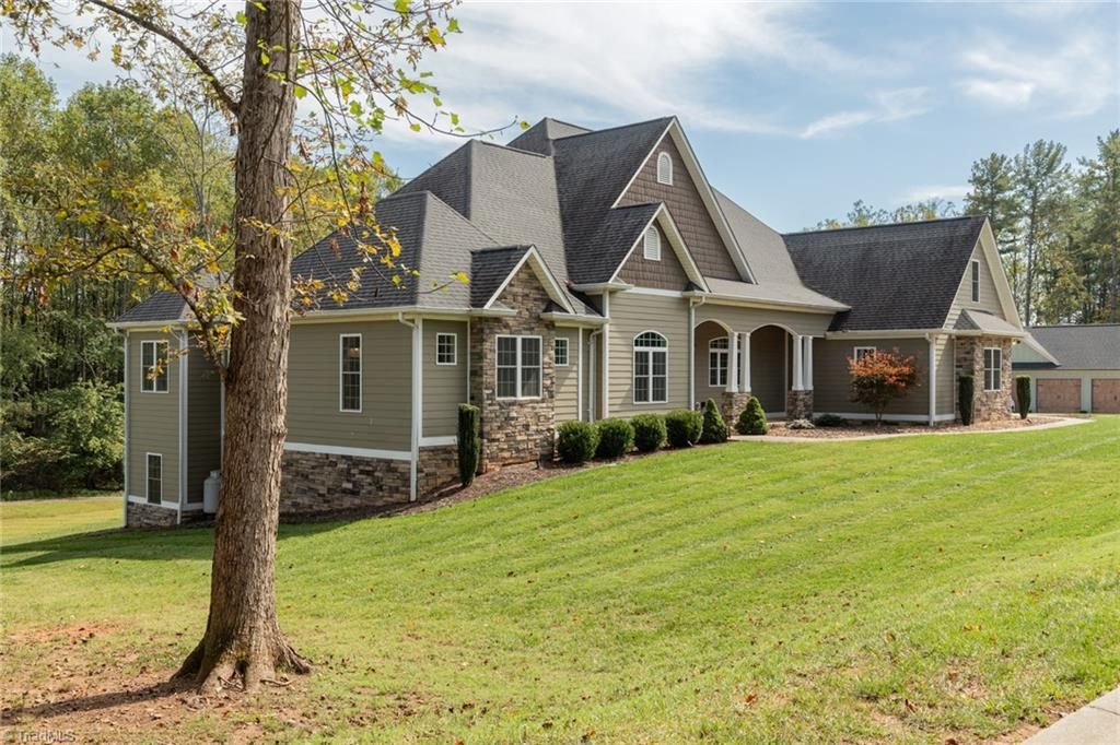 Photo of 203 Monk Court, North Wilkesboro, NC 28659 (MLS # 1198038)