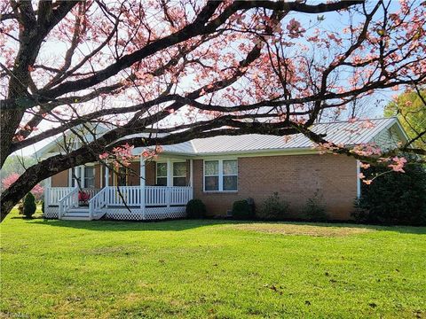 Homes For Sale - 7045 Nc Highway 801<br/> Davie County, Mocksville, NC 27028