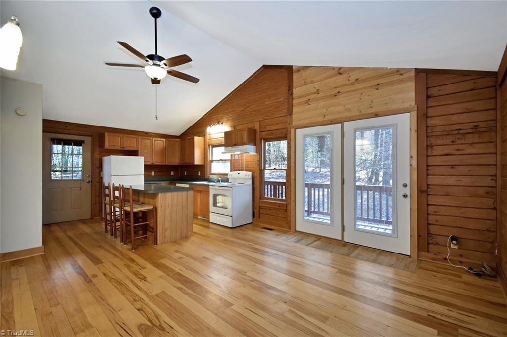 218 Doe Run, Purlear, North Carolina image 3