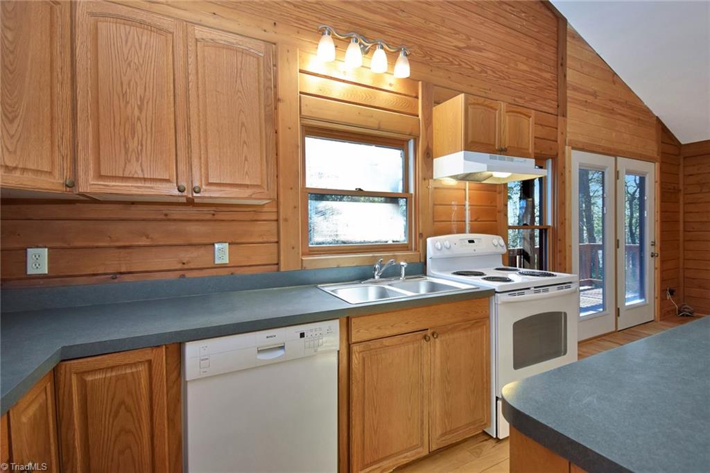 218 Doe Run, Purlear, North Carolina image 7