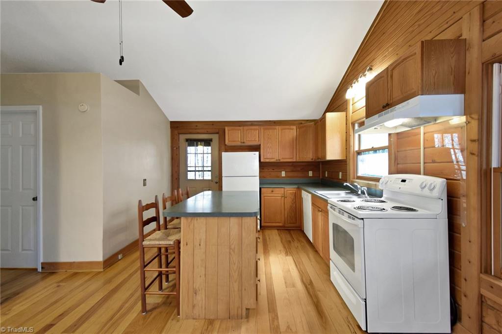 218 Doe Run, Purlear, North Carolina image 10