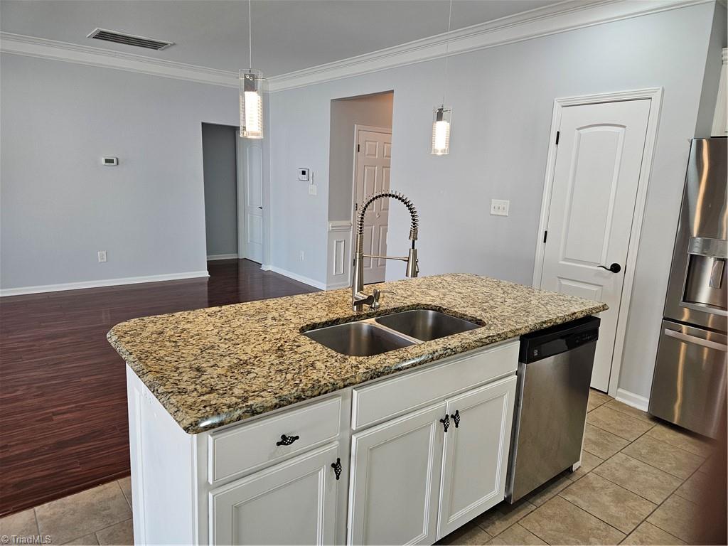 2467 Bearded Iris Lane, High Point, North Carolina image 19
