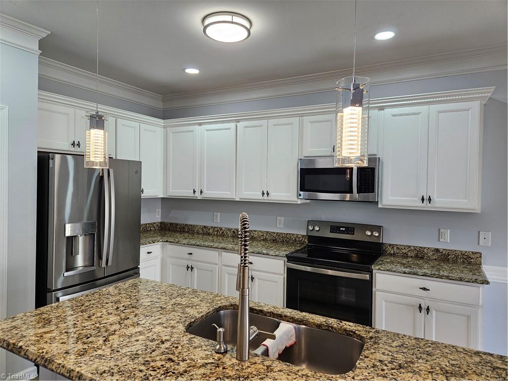2467 Bearded Iris Lane, High Point, North Carolina image 17