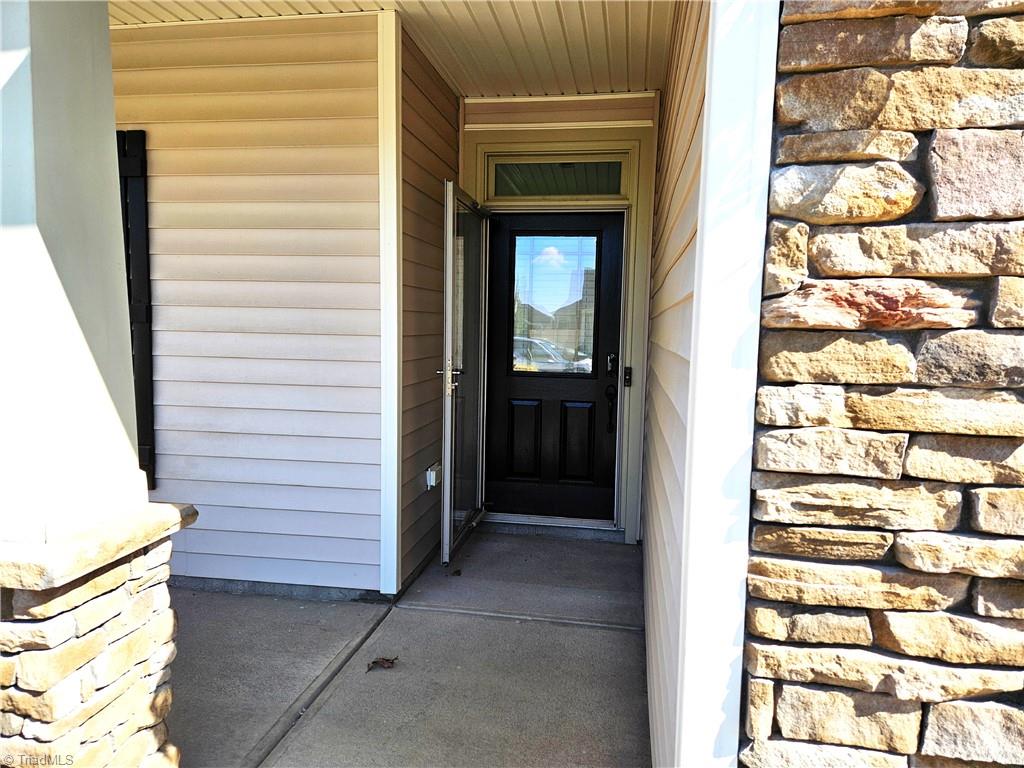 2467 Bearded Iris Lane, High Point, North Carolina image 5
