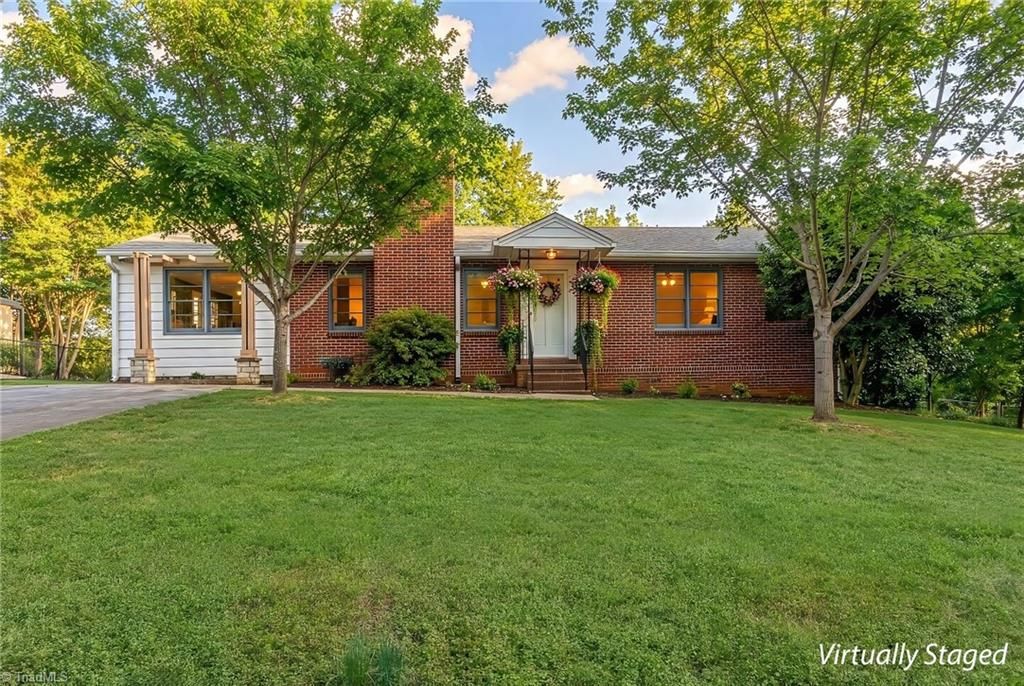 Photo of 1401 Drumcliffe Road, Winston-Salem, NC 27103 (MLS # 1213112)