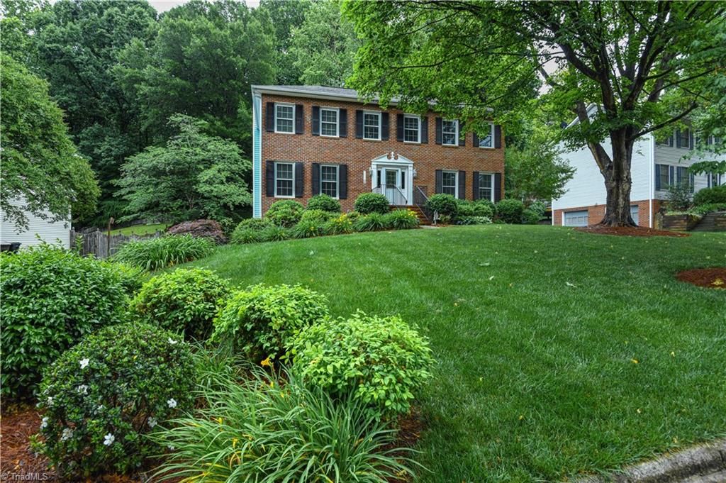 Photo of 1304 Wakefield Place, Greensboro, NC 27410 (MLS # 1220565)