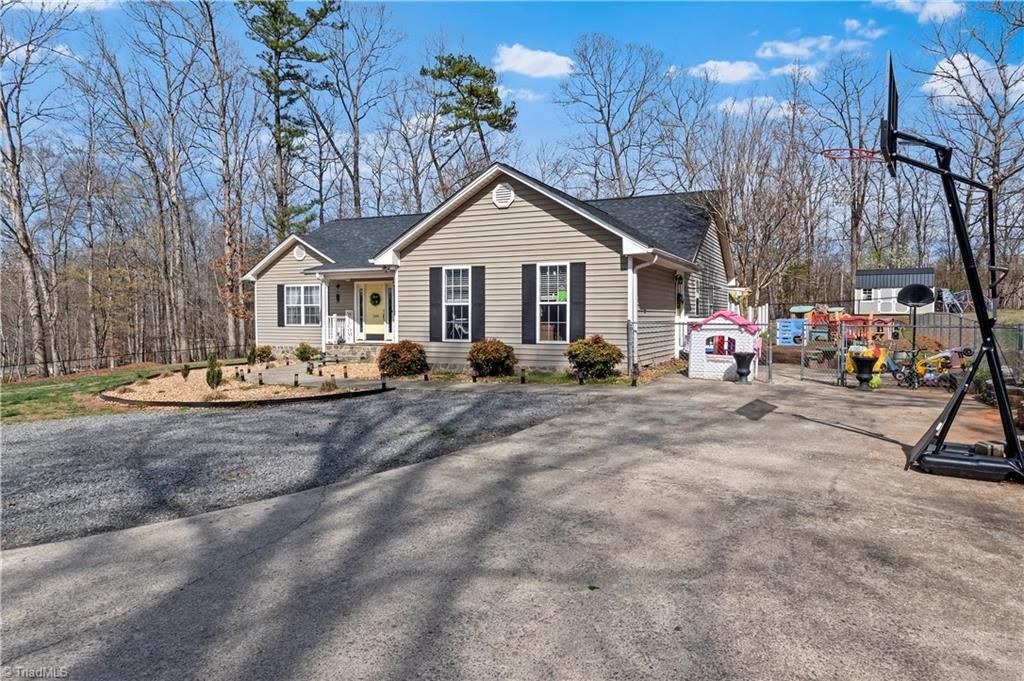 Photo of 160 Newman Road, Elkin, NC 28621 (MLS # 1212732)