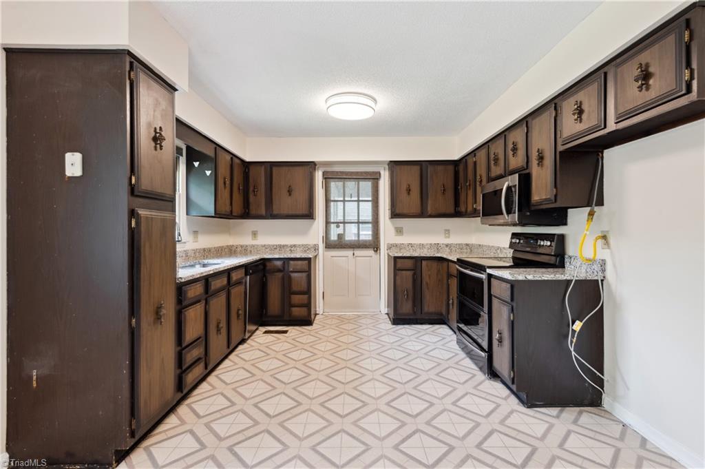 409 Ivey Road, Graham, North Carolina image 6