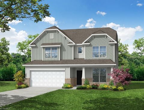 Photo of 3115 Hayes Village Road, Kernersville, NC 27405 (MLS # 1220011)