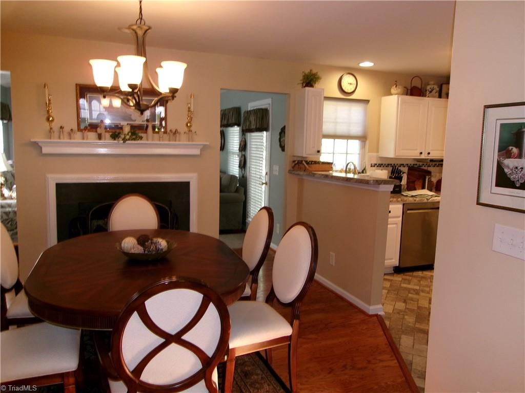 894 Peachtree Meadows Circle