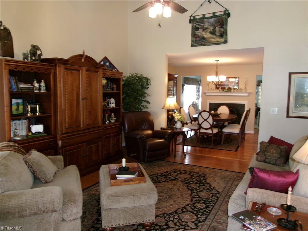 894 Peachtree Meadows Circle