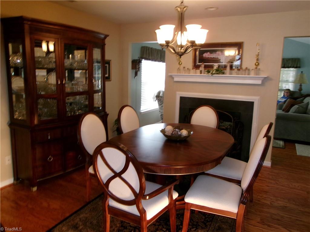 894 Peachtree Meadows Circle