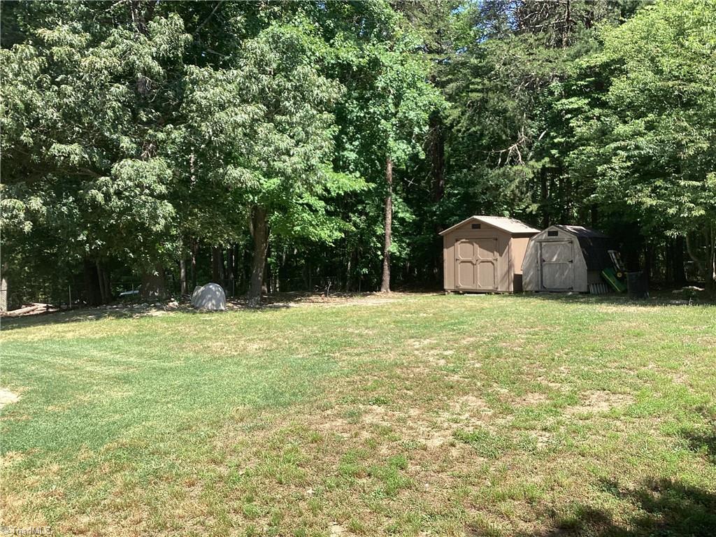 695 Old Castle Drive, Randleman, North Carolina image 29