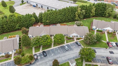 A home in Kernersville