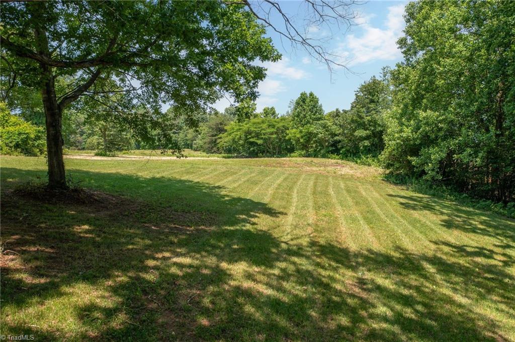 1024 Salmons Drive, Yadkinville, North Carolina image 42