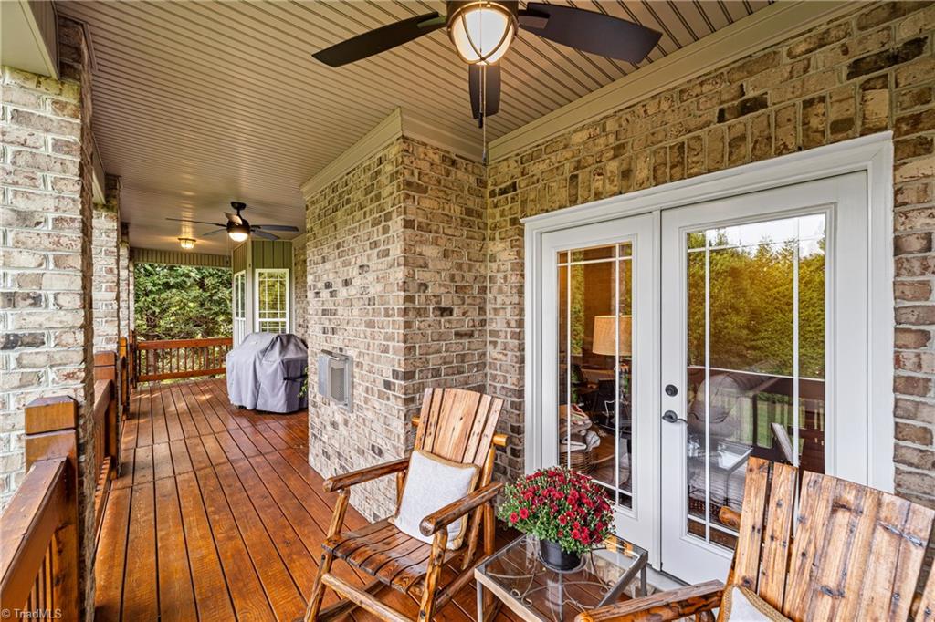 Kernersville, North Carolina 27284, United States, 3 Bedrooms Bedrooms, ,3 BathroomsBathrooms,Residential,Active,217057