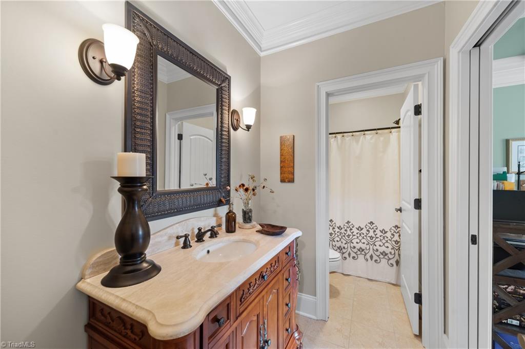 Kernersville, North Carolina 27284, United States, 3 Bedrooms Bedrooms, ,3 BathroomsBathrooms,Residential,Active,217057