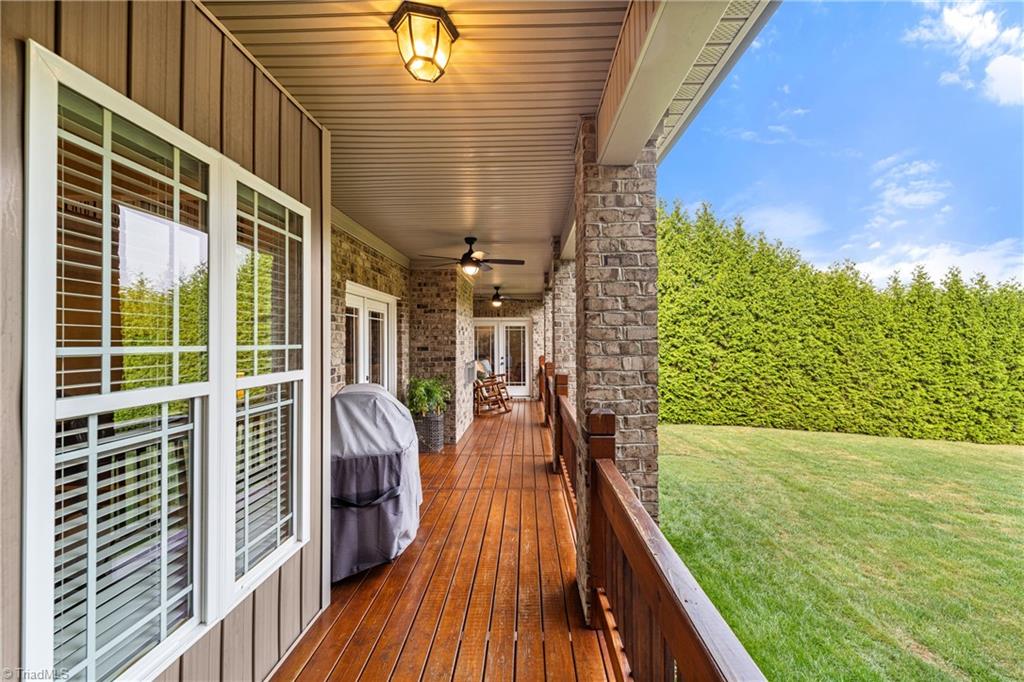 Kernersville, North Carolina 27284, United States, 3 Bedrooms Bedrooms, ,3 BathroomsBathrooms,Residential,Active,217057