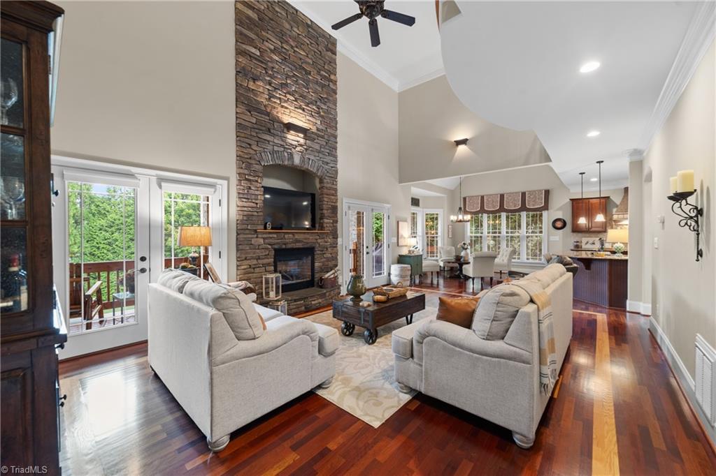 Kernersville, North Carolina 27284, United States, 3 Bedrooms Bedrooms, ,3 BathroomsBathrooms,Residential,Active,217057