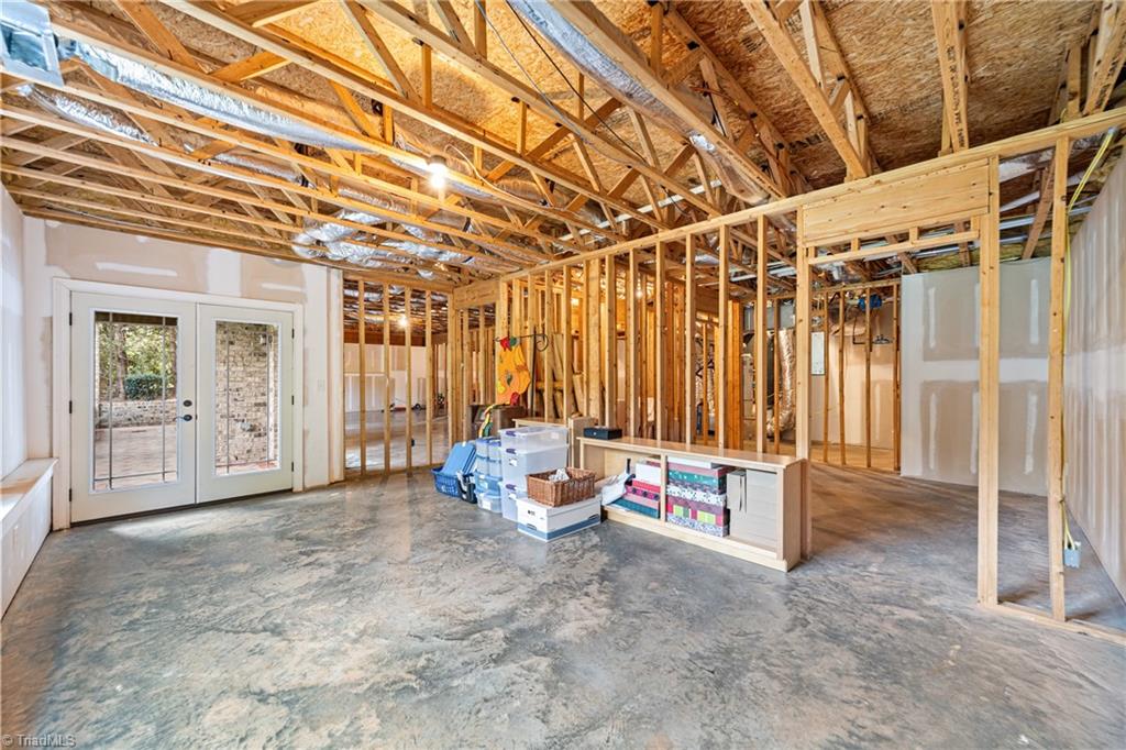 Kernersville, North Carolina 27284, United States, 3 Bedrooms Bedrooms, ,3 BathroomsBathrooms,Residential,Active,217057