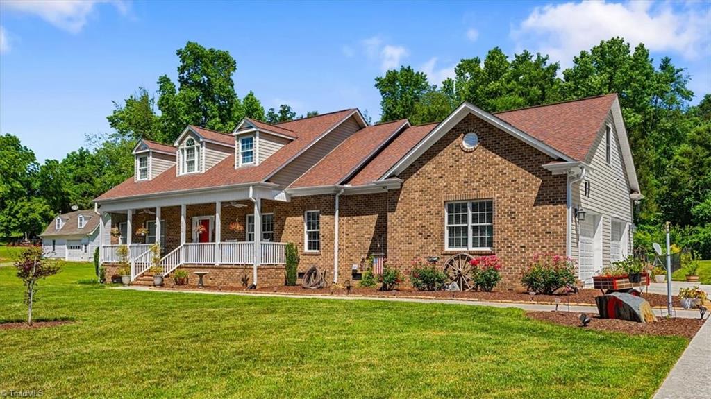 2515 E Woodlyn Way, Greensboro, North Carolina image 3