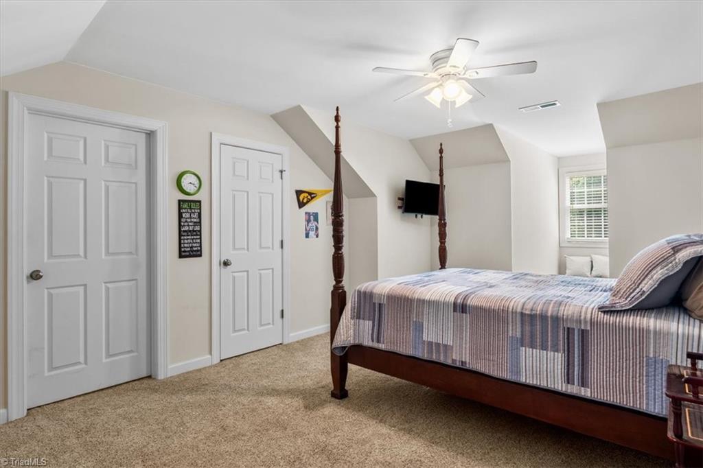 2515 E Woodlyn Way, Greensboro, North Carolina image 26