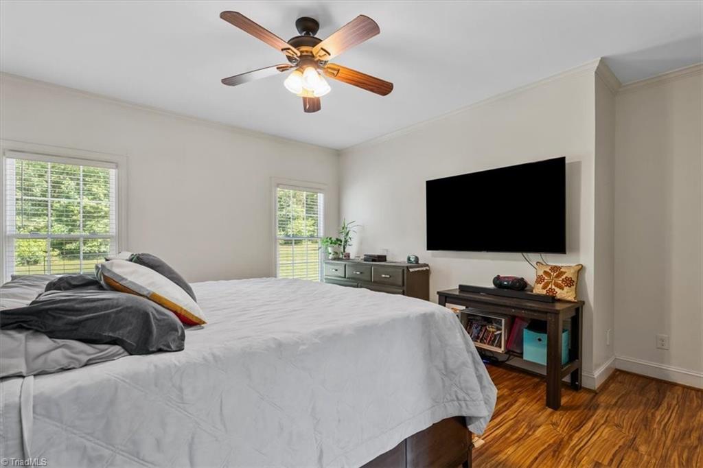 2515 E Woodlyn Way, Greensboro, North Carolina image 19