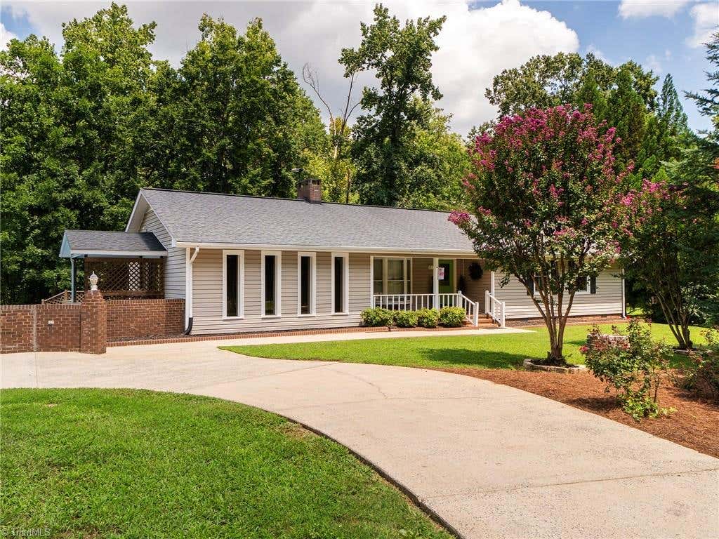 Photo of 1805 Travis Lane, Burlington, NC 27217 (MLS # 1229891)