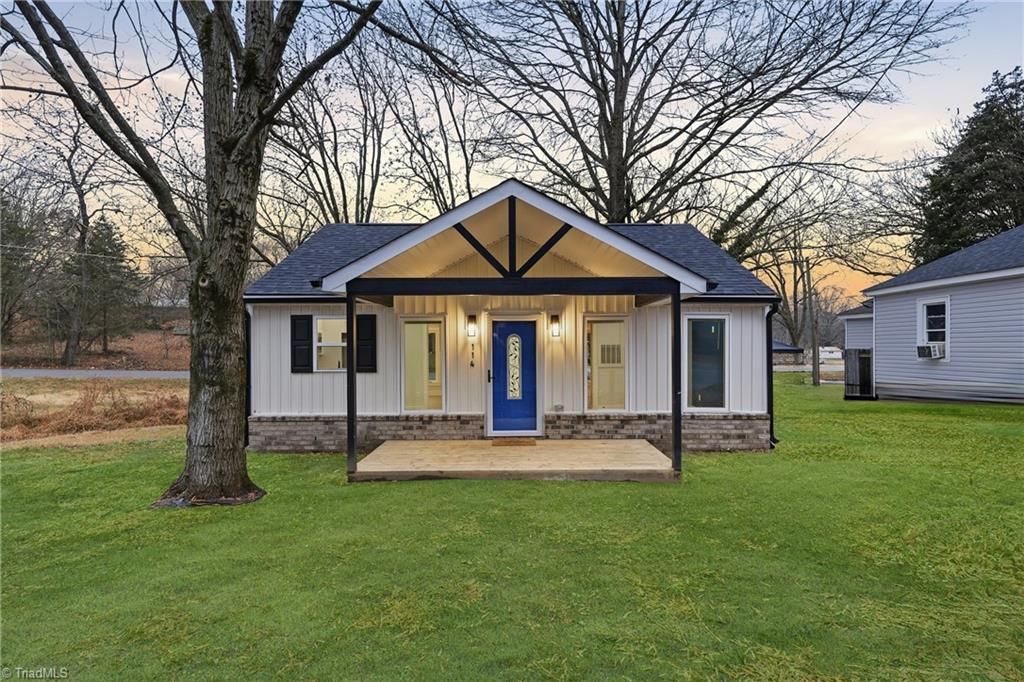 Photo of 114 Council Street, Thomasville, NC 27360 (MLS # 1203828)