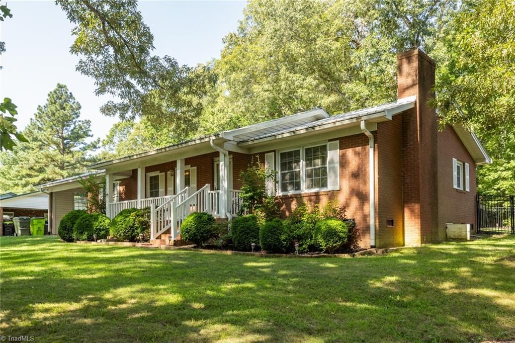 Photo of 262 Boggs Road, Thomasville, NC 27360 (MLS # 1219208)