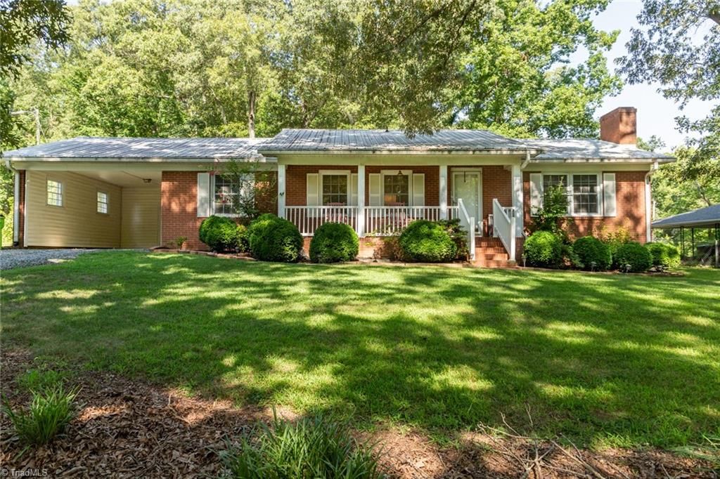 Photo of 262 Boggs Road, Thomasville, NC 27360 (MLS # 1219208)