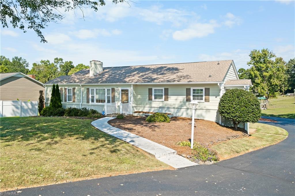 Photo of 590 N Peace Haven Road, Winston-Salem, NC 27104 (MLS # 1236440)