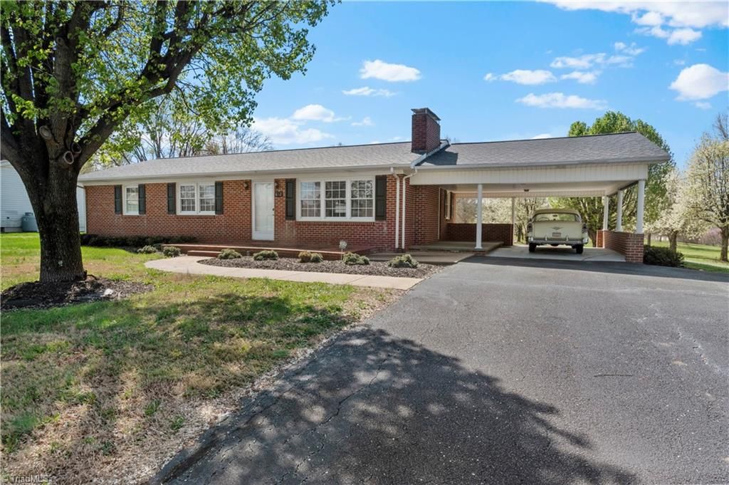 Photo of 612 Main Street, Boonville, NC 27011 (MLS # 1212721)