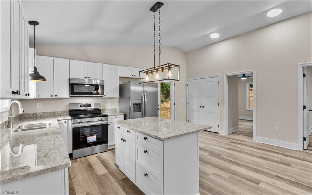 3077 Little Creek Drive, Thomasville, North Carolina image 18