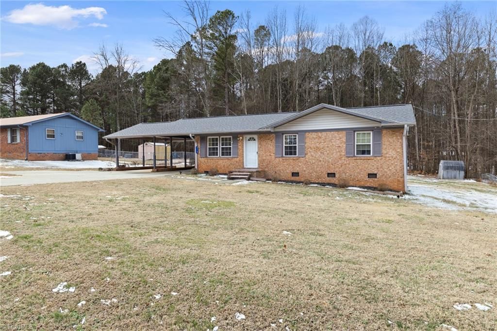 Photo of 418 Richmond Road, Mebane, NC 27302 (MLS # 1208016)