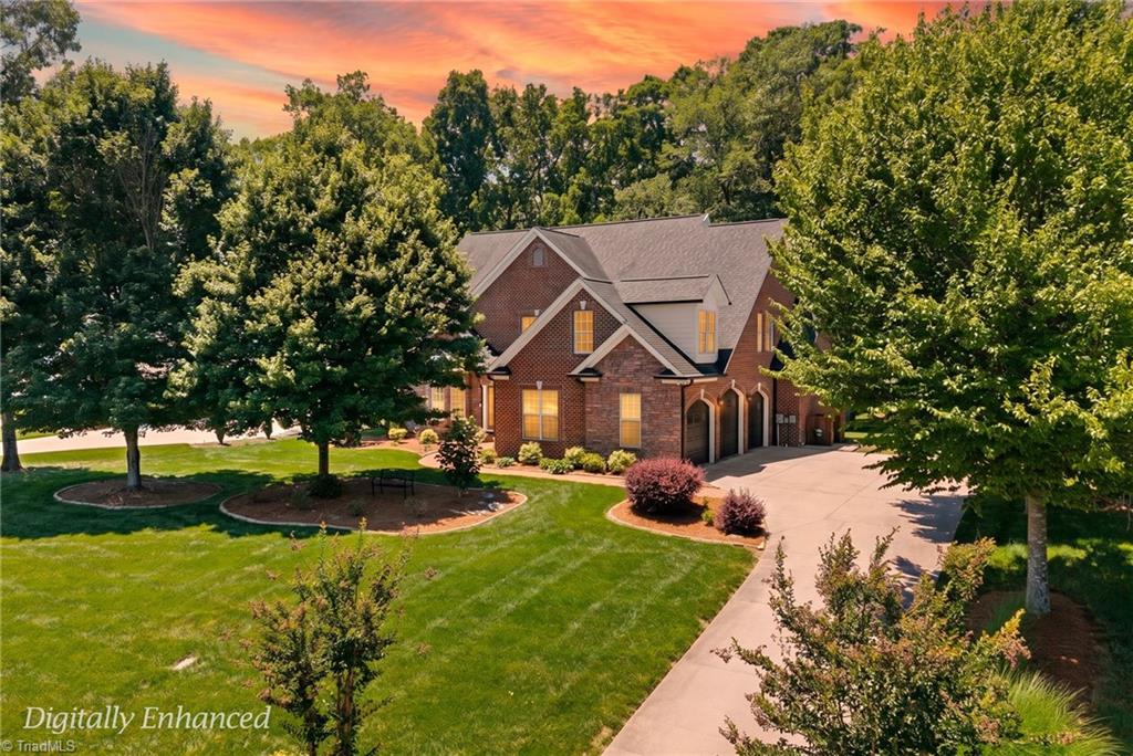Photo of 225 Heatherwood Drive, Winston-Salem, NC 27107 (MLS # 1224030)