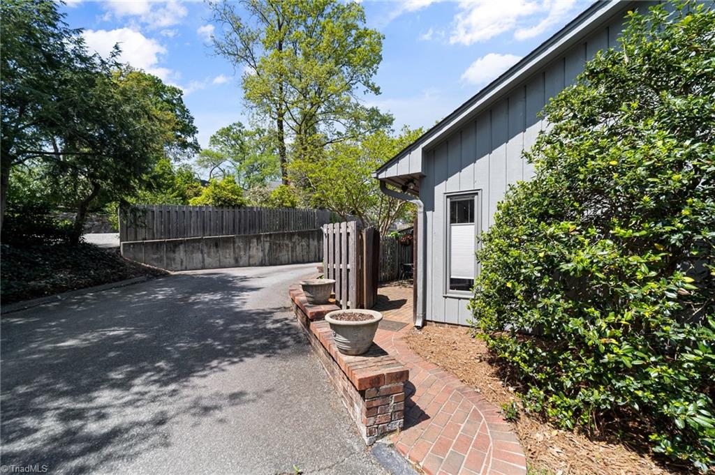 303 Parkway St #A, Greensboro, North Carolina image 23